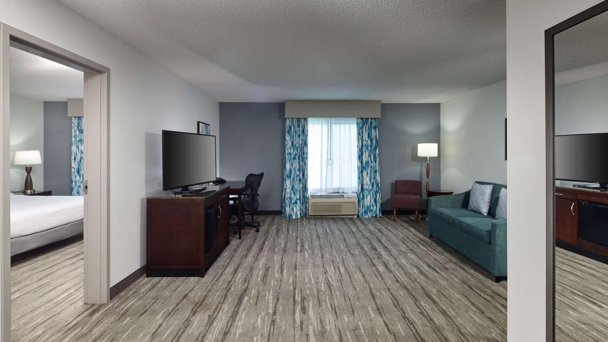 Hilton Garden Inn Merrillville Bagian luar foto