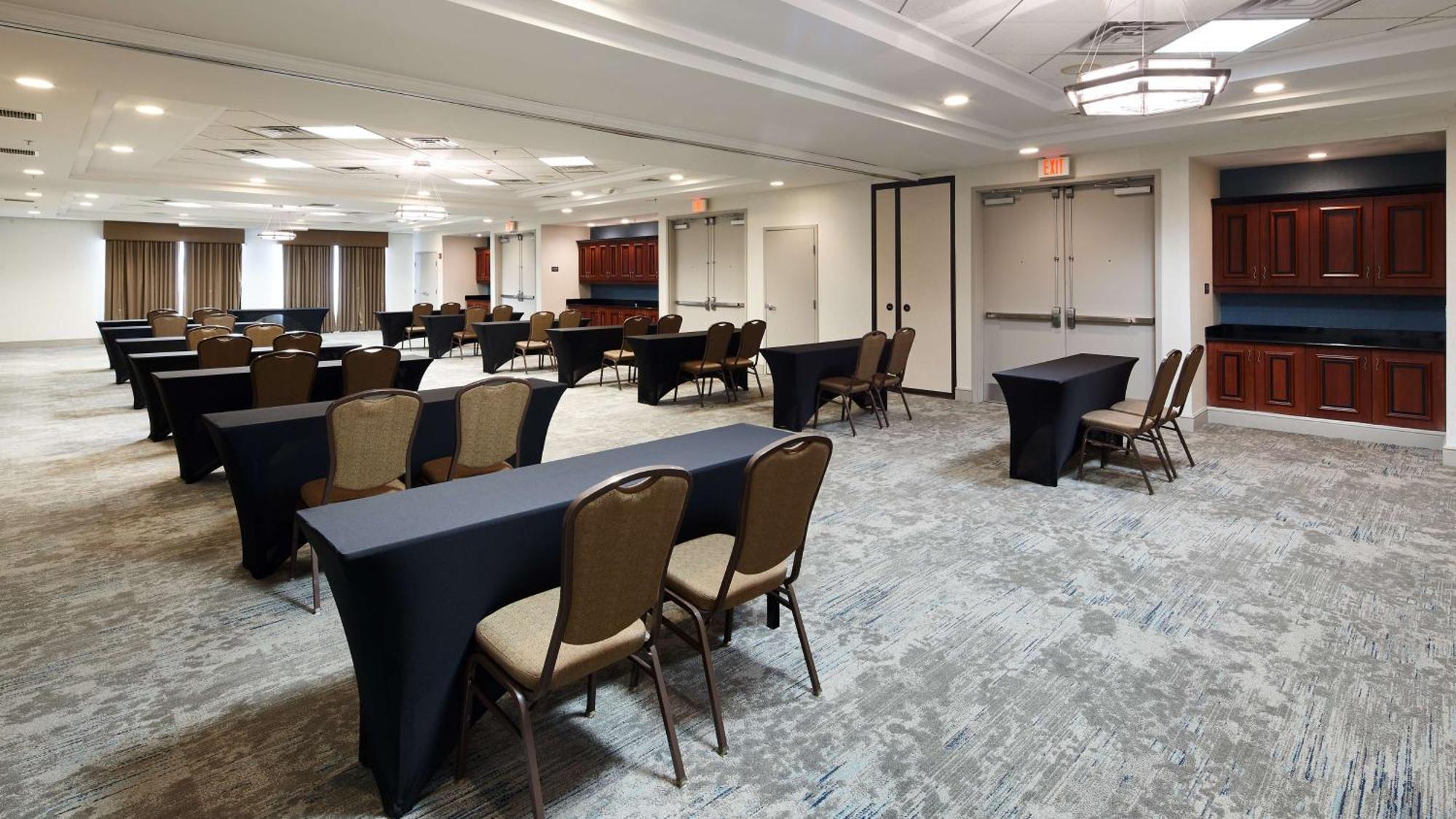 Hilton Garden Inn Merrillville Bagian luar foto