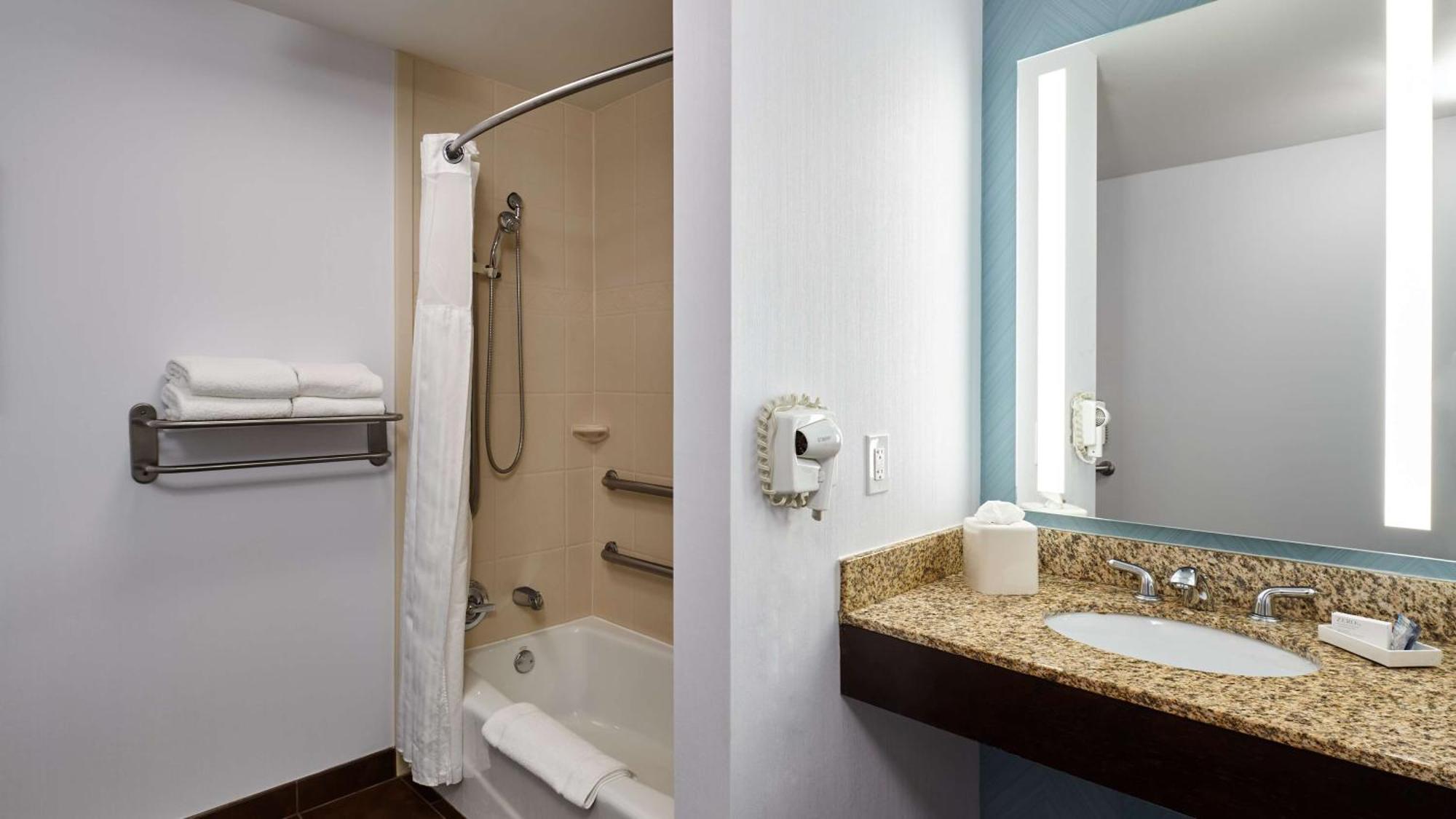Hilton Garden Inn Merrillville Bagian luar foto