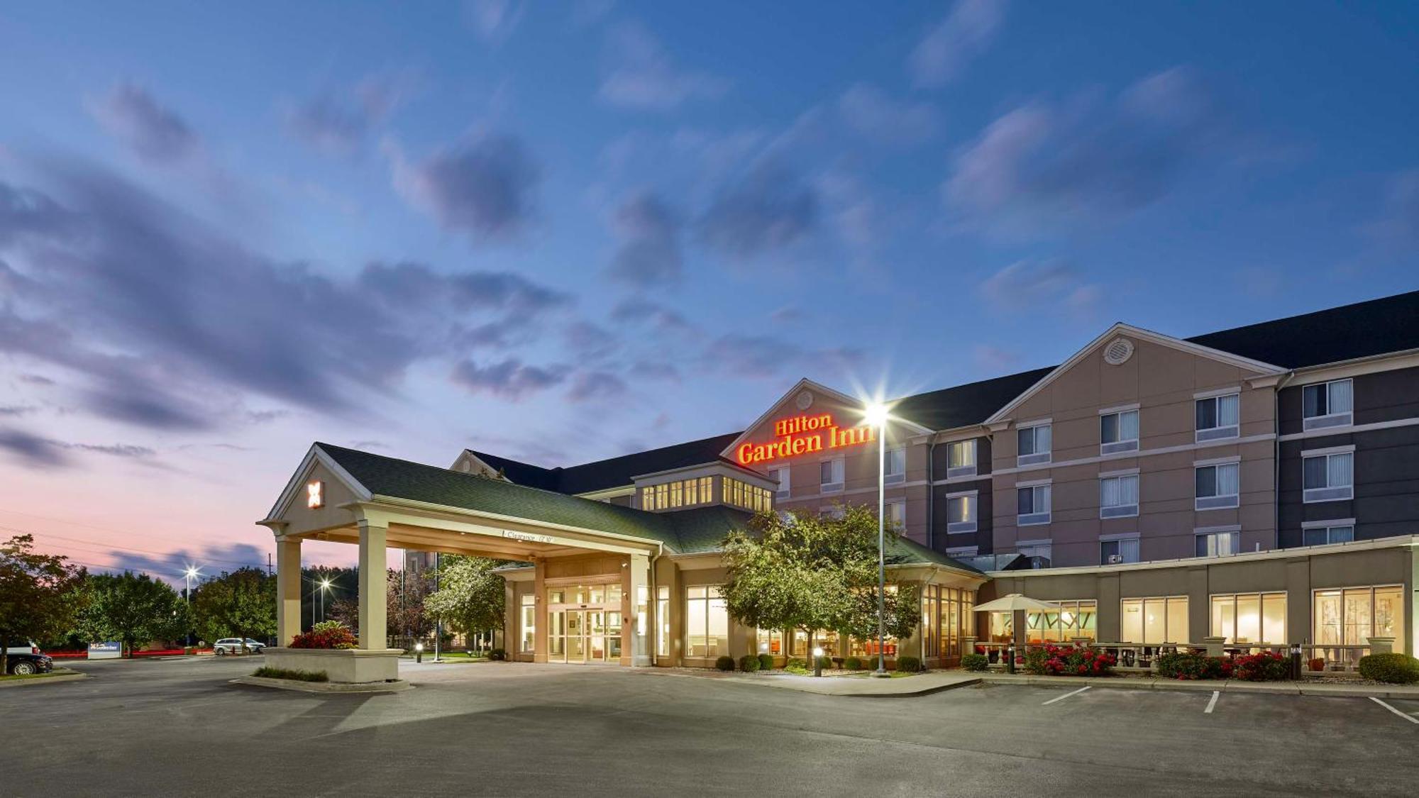Hilton Garden Inn Merrillville Bagian luar foto