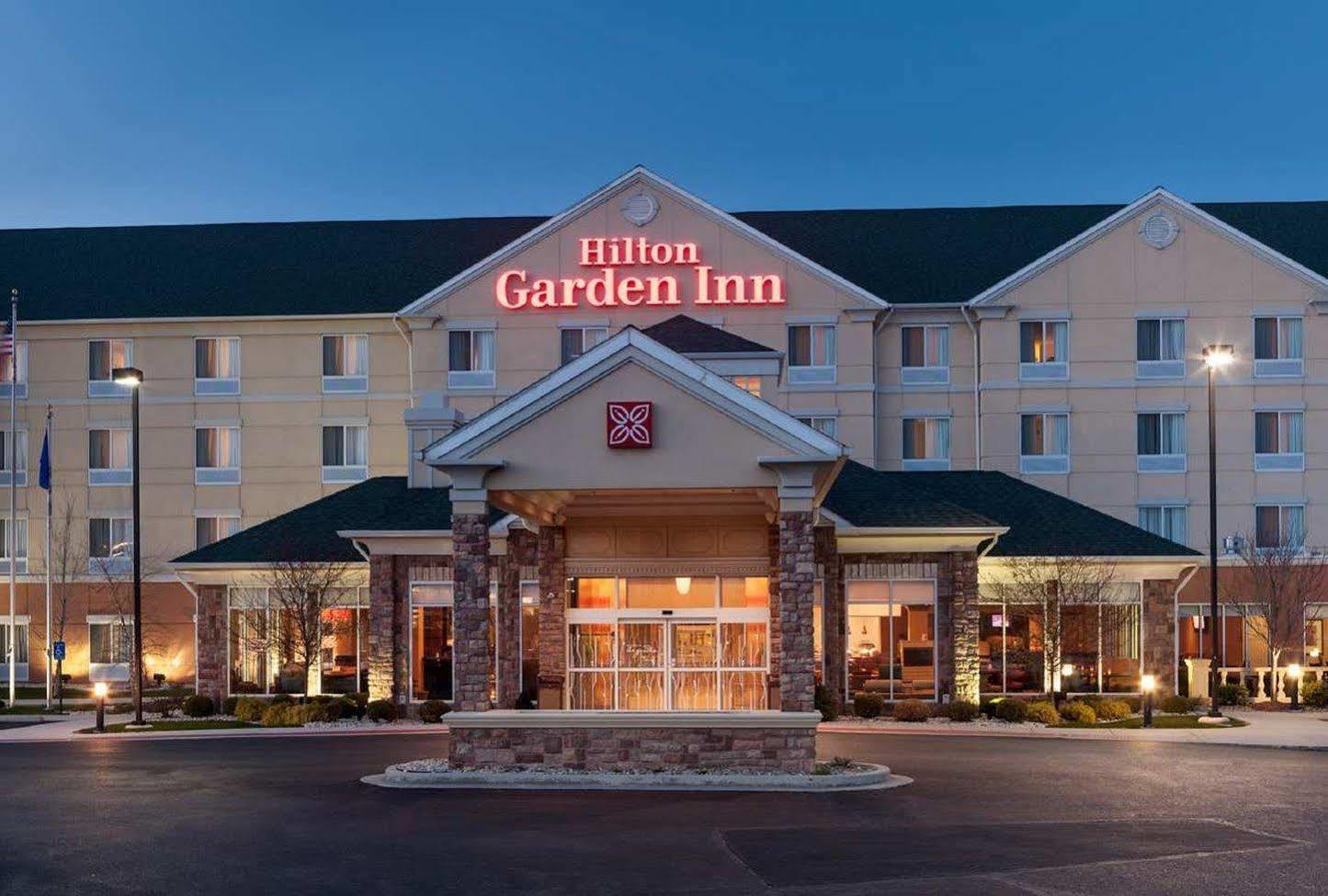 Hilton Garden Inn Merrillville Bagian luar foto
