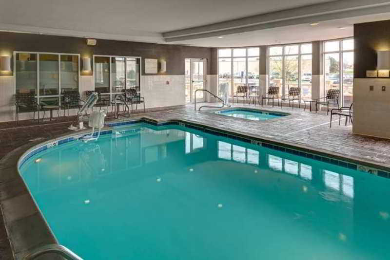 Hilton Garden Inn Merrillville Bagian luar foto